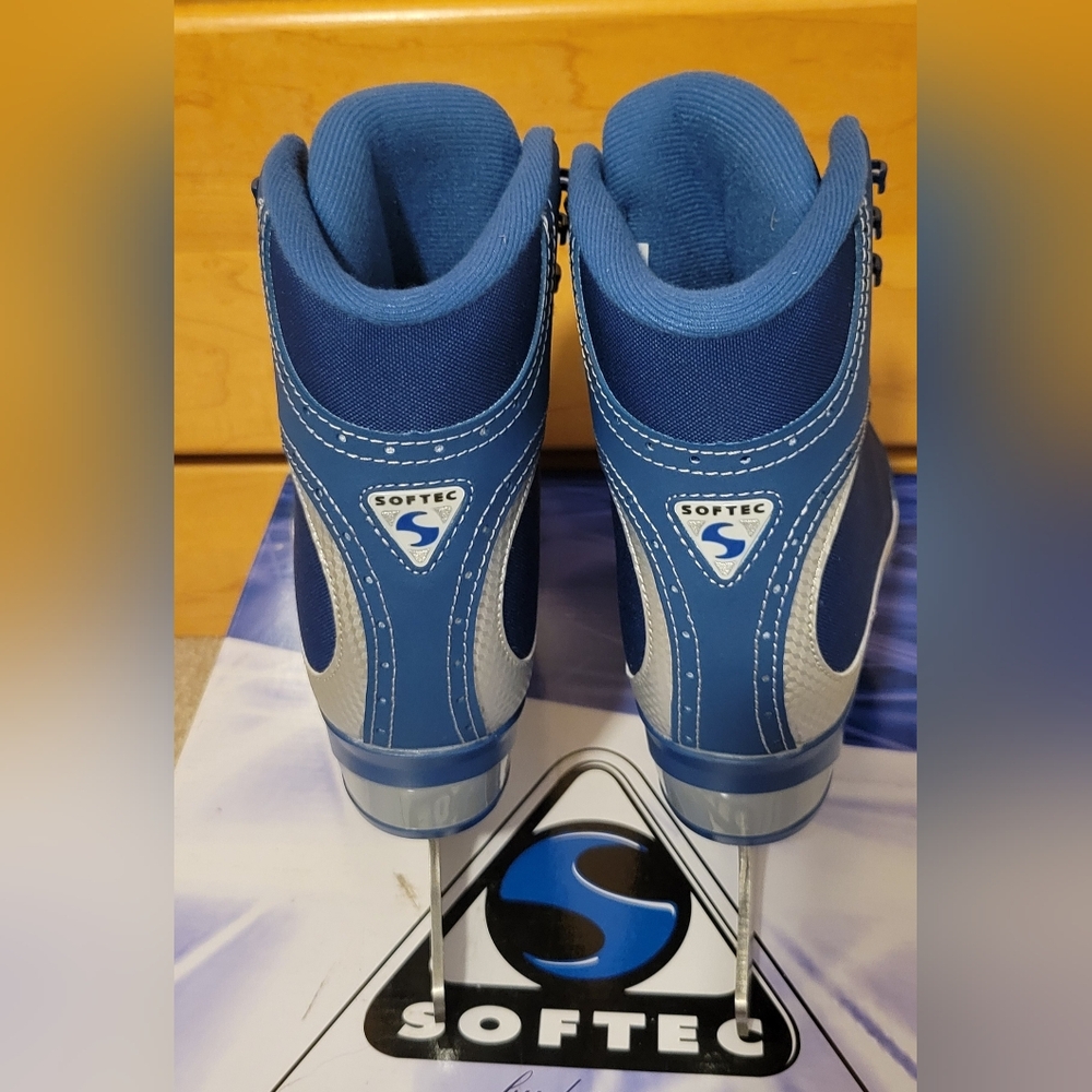 mark. Blue and Gray Ice Skates - Picture 4 of 9